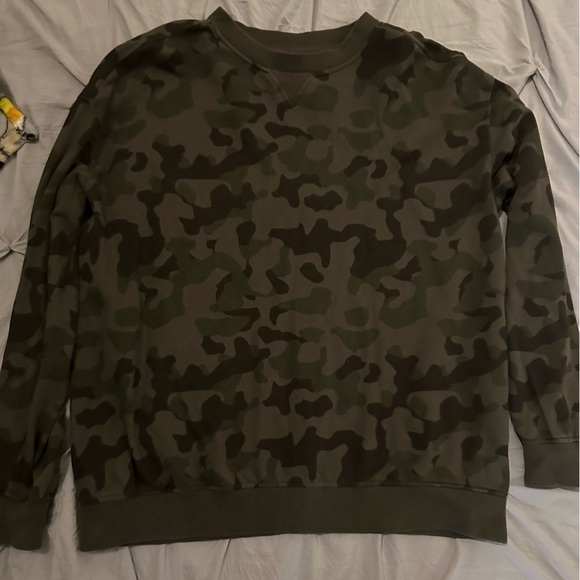 Men’s camo crew neck - Picture 1 of 2